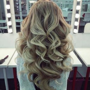 Hairstyles for Christmas with Loose Curls